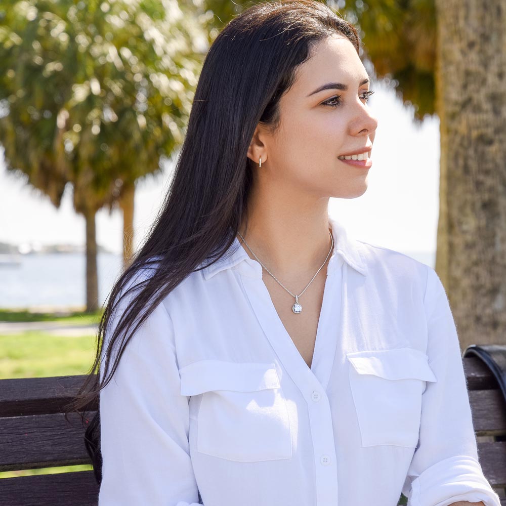 To The Best Sister - Dazzling Diamond Cut Necklace