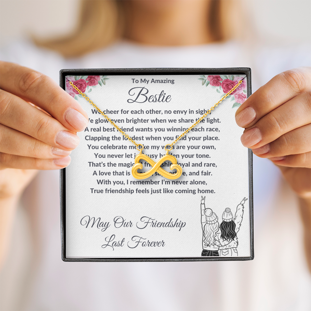 "My Best Friend" - Looped Hearts Necklace